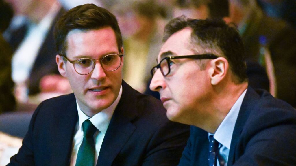 Landtagswahl Baden-Württemberg: Hagel vs. Özdemir im Kopf-an-Kopf-Rennen