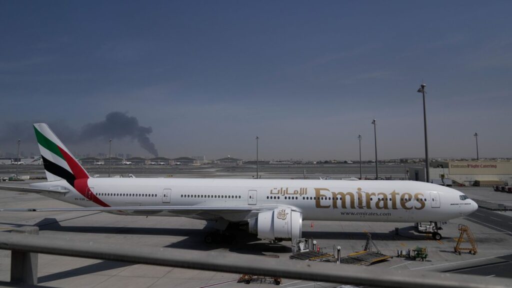 Iran-Krieg: Flugchaos an den Airports Dubai, Doha und Bahrain