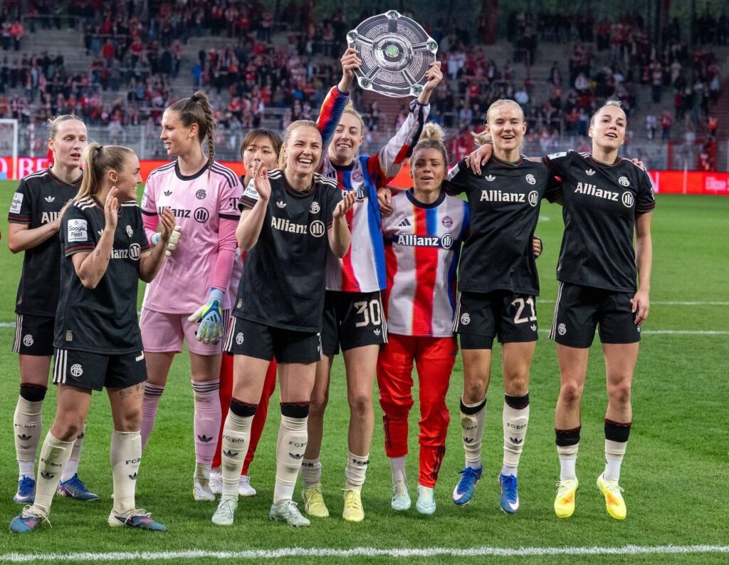Bayern Frauen Barcelona Duell: Gwinn Bühl stark! Bayern Frauen Barcelona Duell: Gwinn Bühl stark!